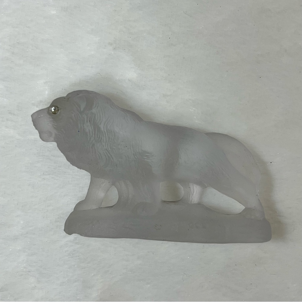 Frosted Glass Lion Figurine